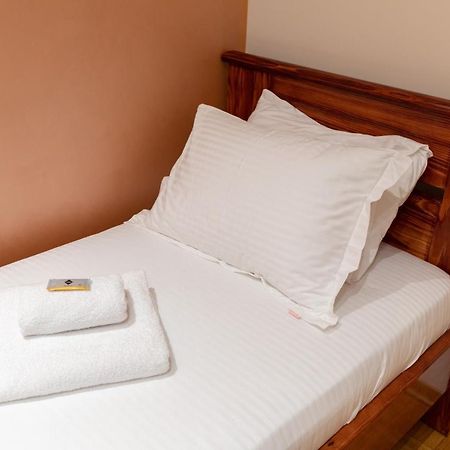 Hotel Kutko Pancevo Luaran gambar