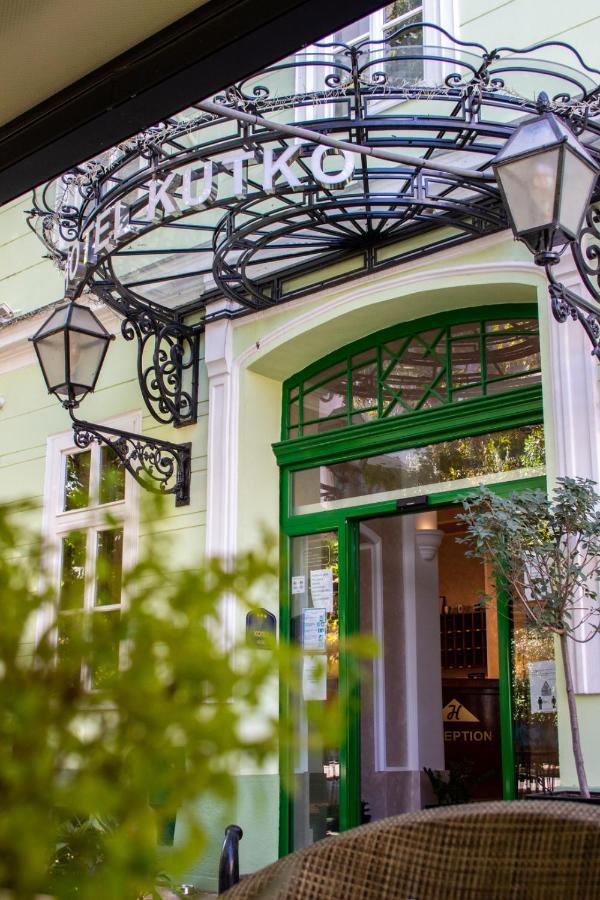 Hotel Kutko Pancevo Luaran gambar