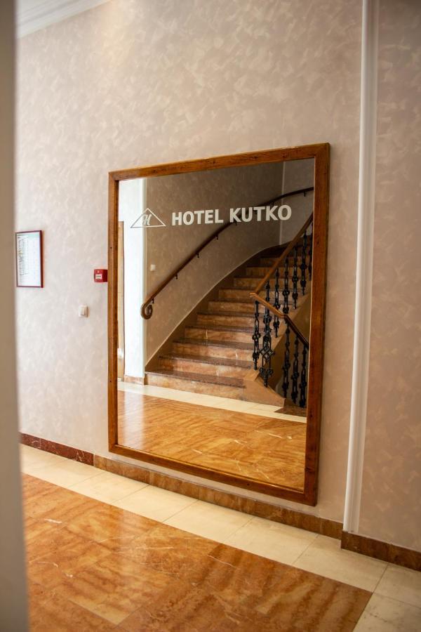 Hotel Kutko Pancevo Luaran gambar
