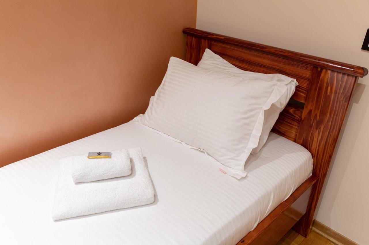 Hotel Kutko Pancevo Luaran gambar
