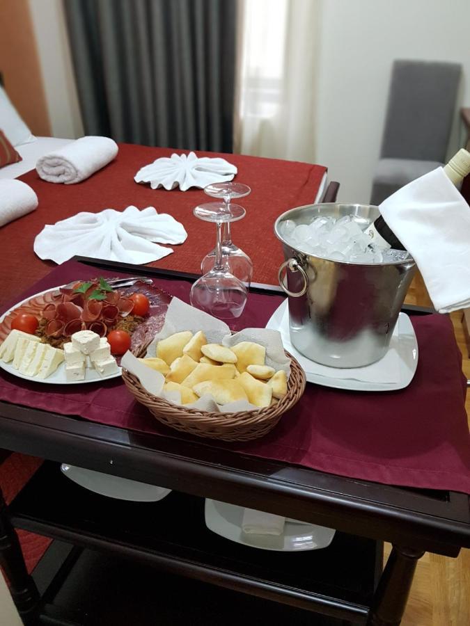 Hotel Kutko Pancevo Luaran gambar