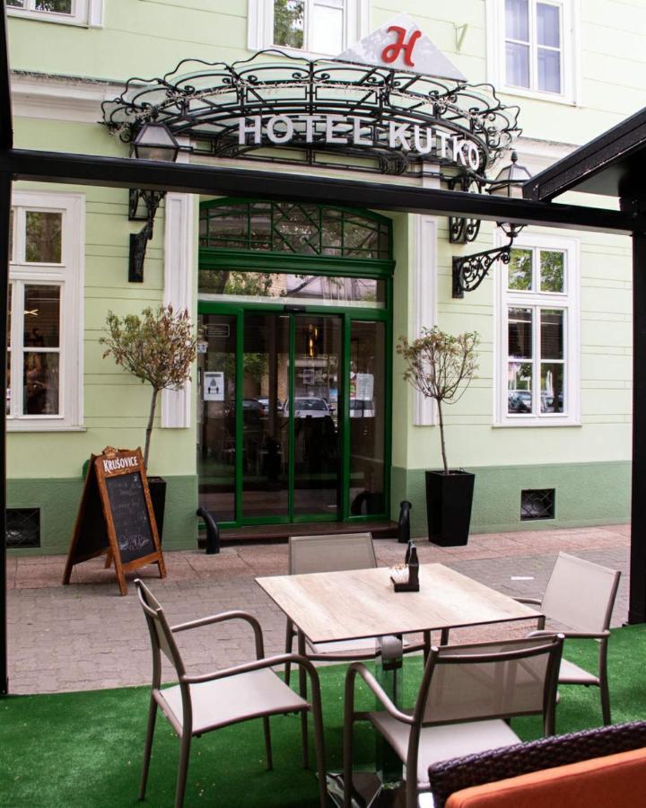 Hotel Kutko Pancevo Luaran gambar